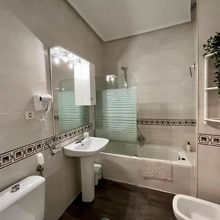 Castilla 30 - Parking Publico Gratuito トレド